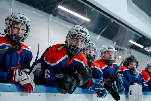 youth hockey players practicing